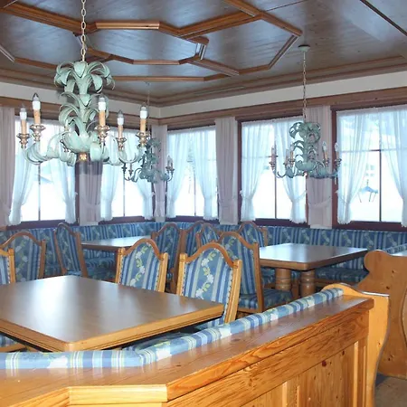 بيت ضيافة Zeegershof