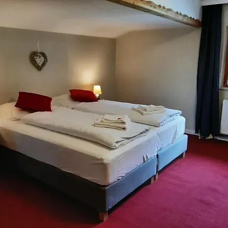 Zeegershof 3* هايترفانغ