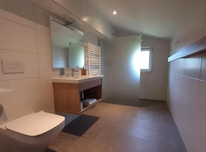 Zeegershof بيت ضيافة